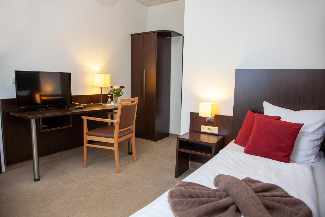 Seehotel Zum Loewen Strasen Екстер'єр фото