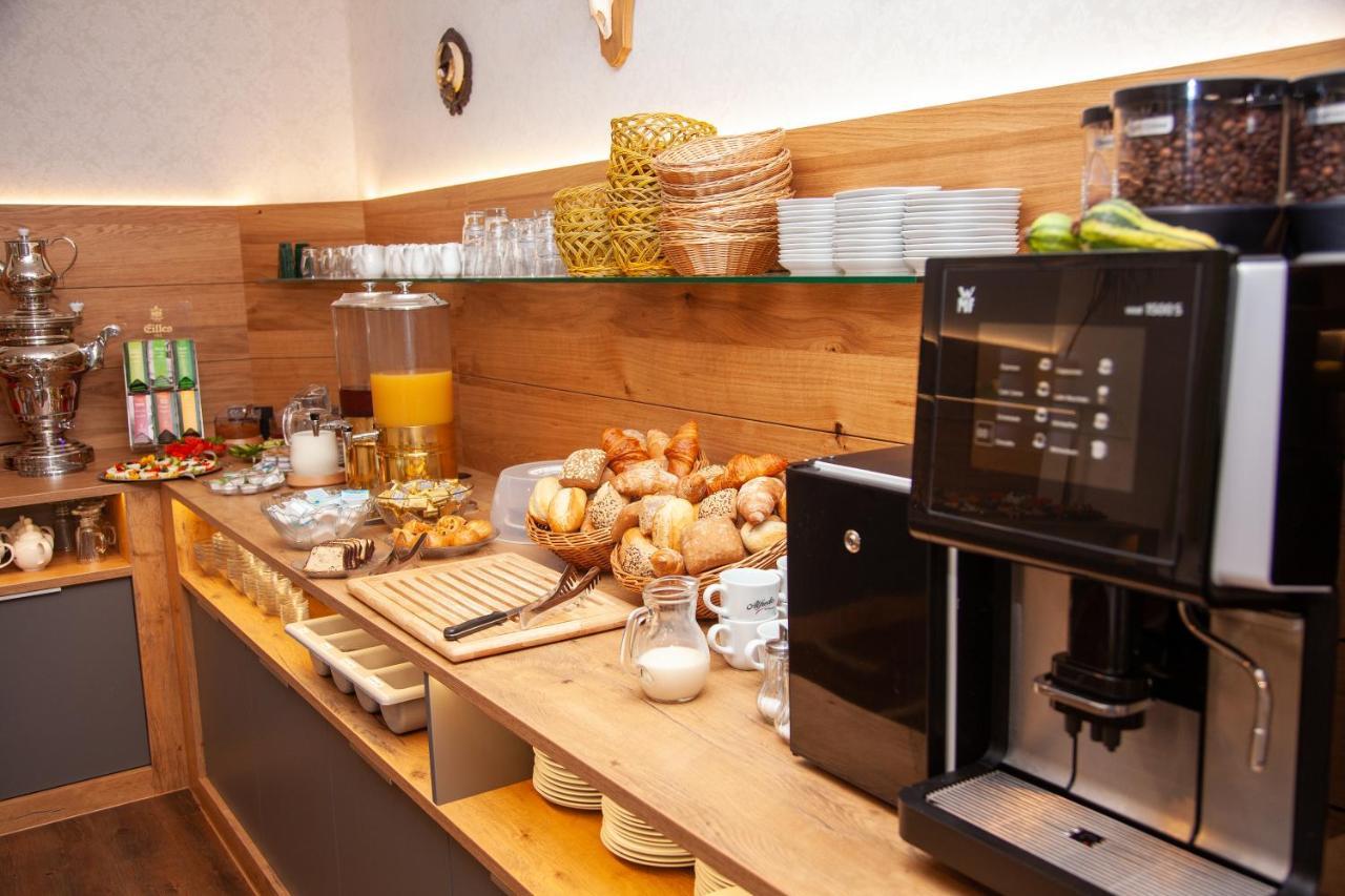 Seehotel Zum Loewen Strasen Екстер'єр фото
