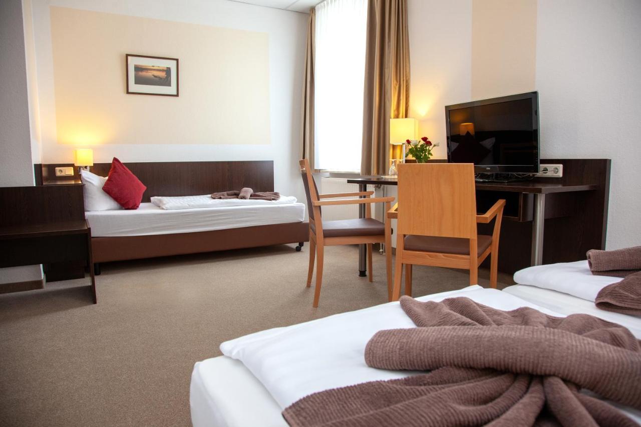 Seehotel Zum Loewen Strasen Екстер'єр фото